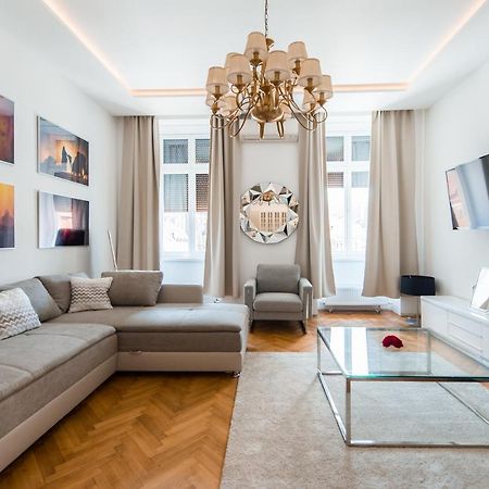 Casa Mandl Apartment Брашов Екстериор снимка