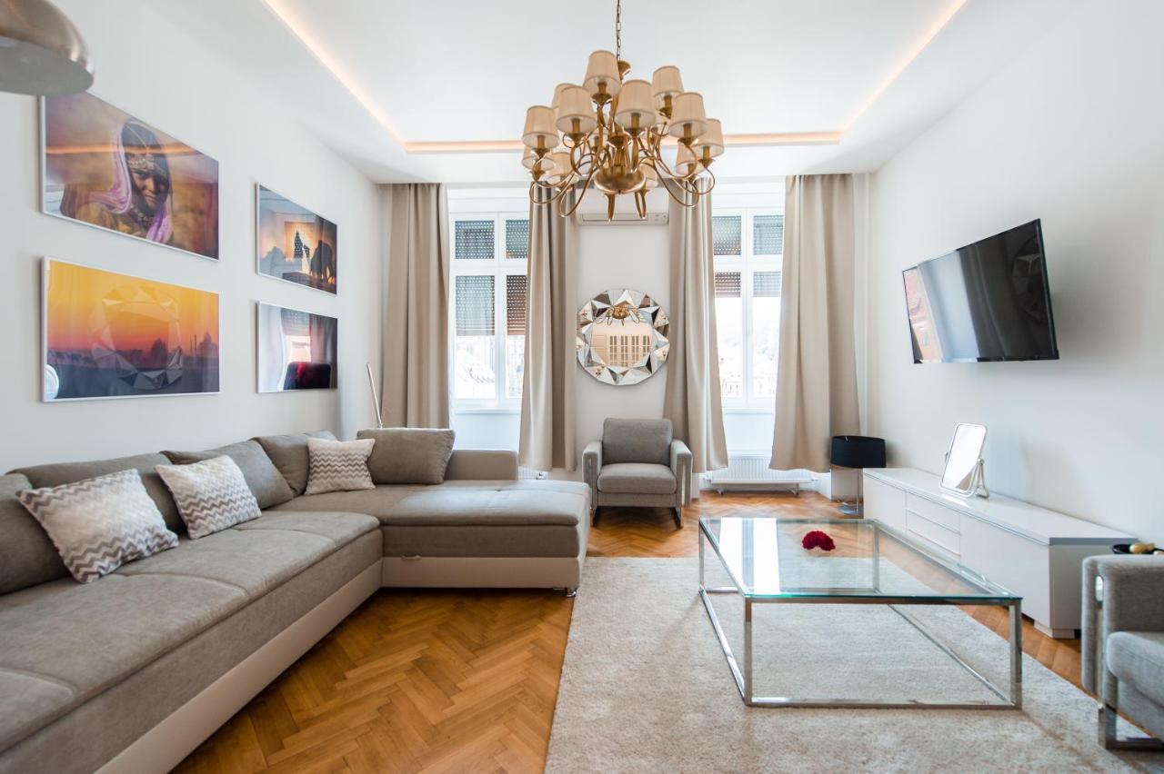 Casa Mandl Apartment Брашов Екстериор снимка